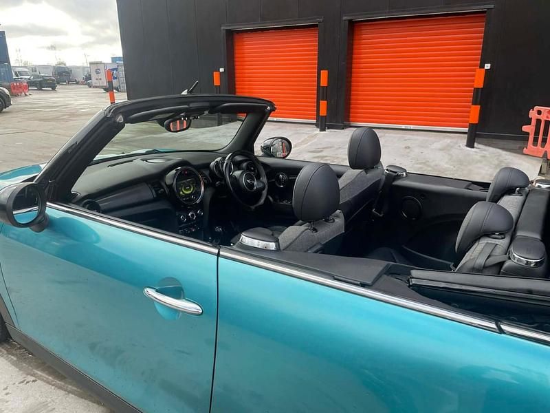 Used Mini Cooper D Cabriolet 116 HP (85 kW) 2016 Turquoise Cabriolet