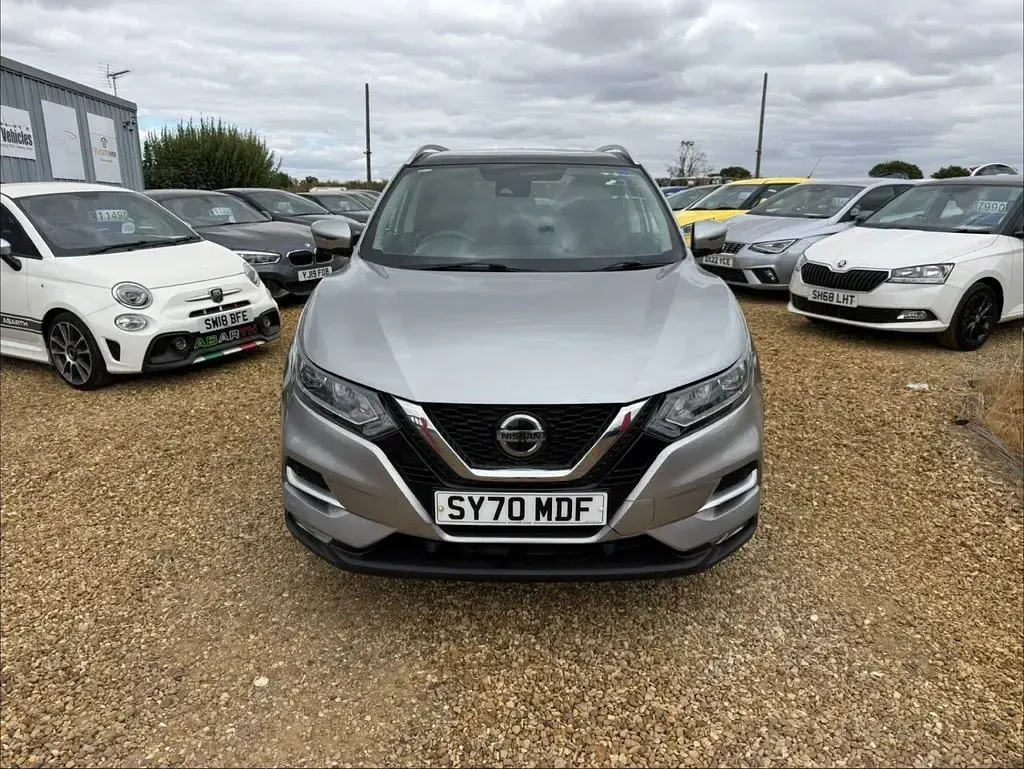 Used Nissan Qashqai N-Connecta 140 HP (102 kW) 2020 Silver SUV