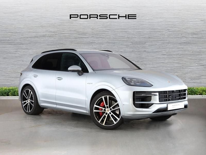 Silver New 2025 Porsche Cayenne S E-Hybrid SUV | £105,990 - Image 1/4