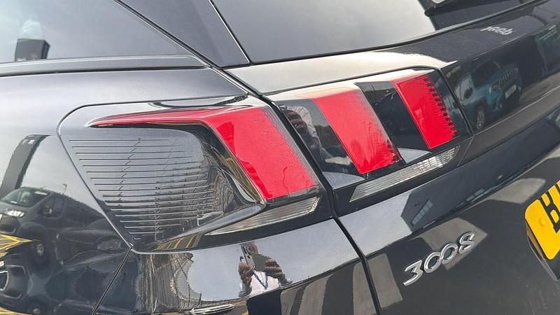 Used Peugeot 3008 Allure 129 HP (94 kW) 2018 Black SUV