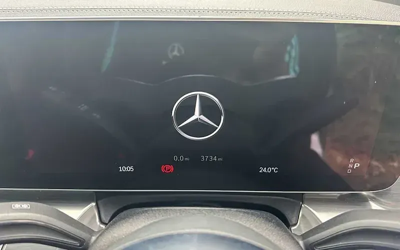 Used Mercedes V300 Exclusive 237 HP (174 kW) 2025 Silver MPV