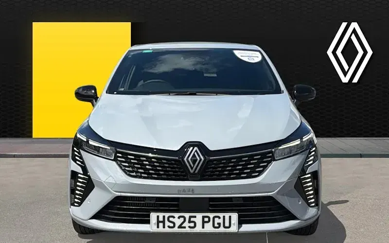 Used Renault Clio Techno 90 HP (66 kW) 2025 Grey  Hatchback