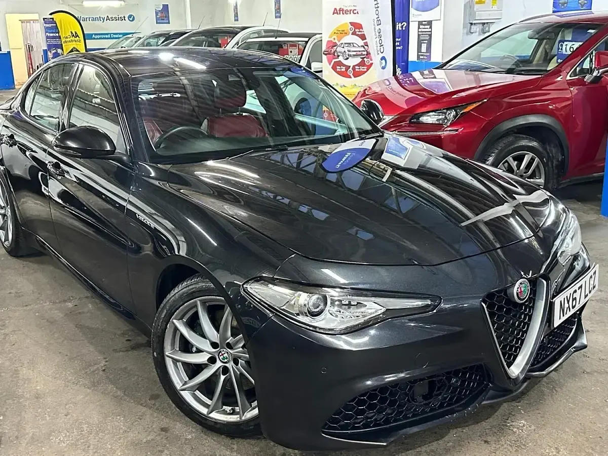 Used Alfa Romeo Giulia Saloon Veloce 280 HP (205 kW) 2017 Black Sedan