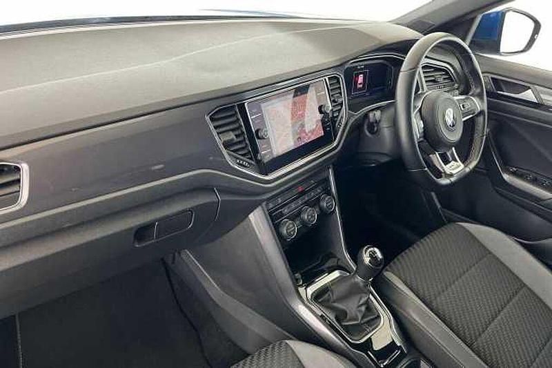 Used VW T-Roc R-line 150 HP (110 kW) 2021 Blue SUV