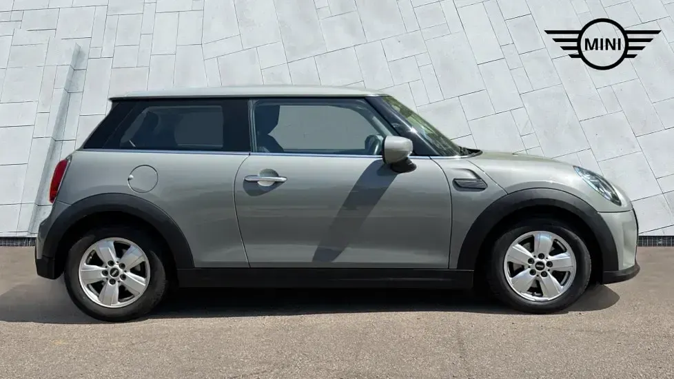 Used Mini ONE Classic 101 HP (74 kW) 2021 Grey Hatchback