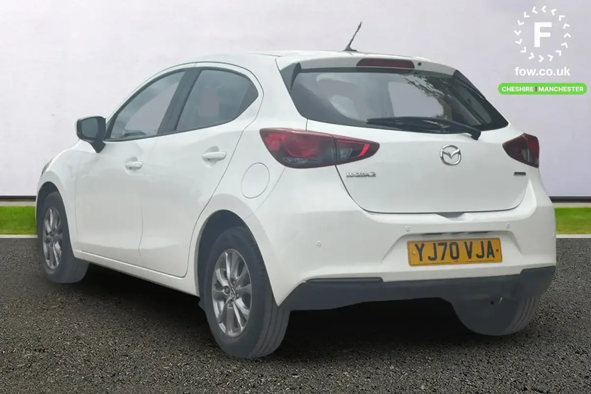 Used Mazda 2 75 HP (55 kW) 2020 White Hatchback