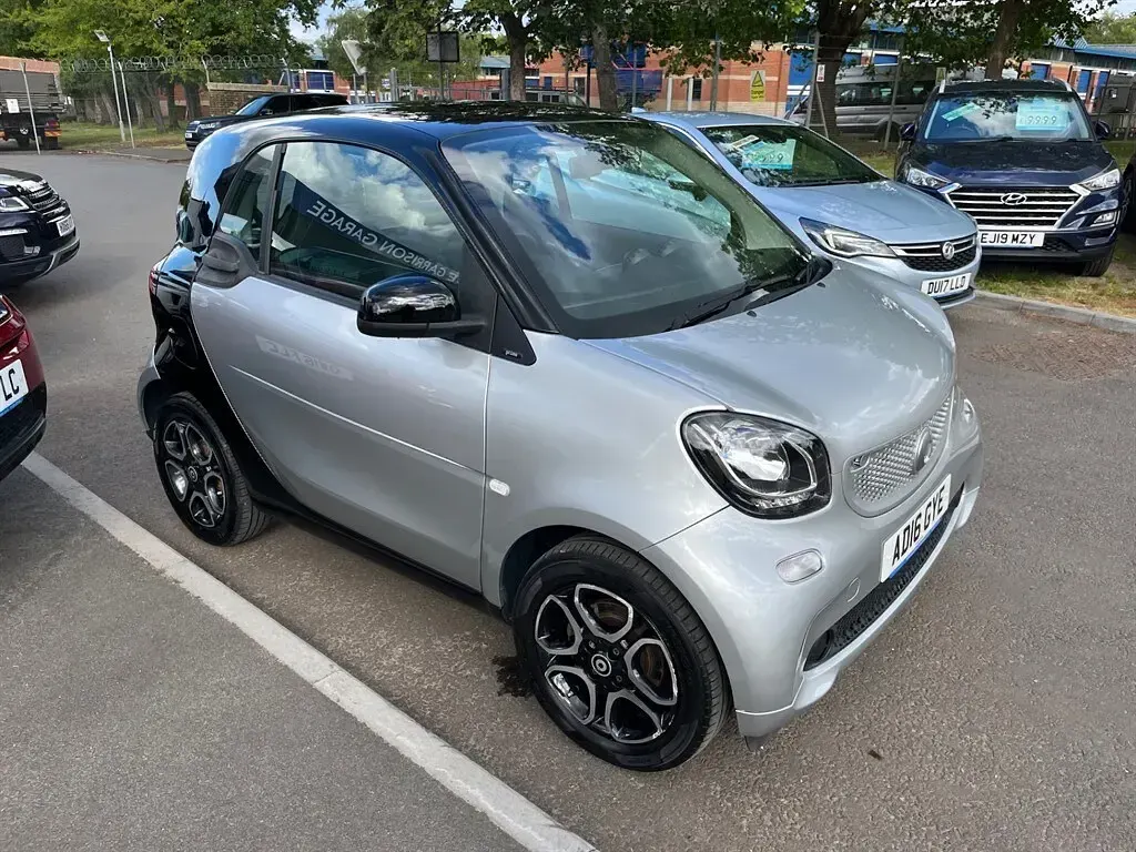 Used Smart ForTwo Coupé Premium 90 HP (66 kW) 2016 Silver Coupe