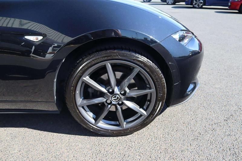Begagnad Mazda MX5 Inclusive 160 HK (117 kW) 2017 Svart Cab