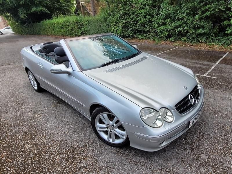 Used Mercedes CLK320 Avantgarde 2005 Silver Cabriolet