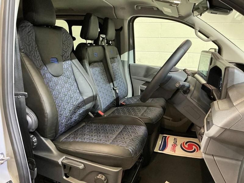 New VW Transporter Pro 2025 Grey Van