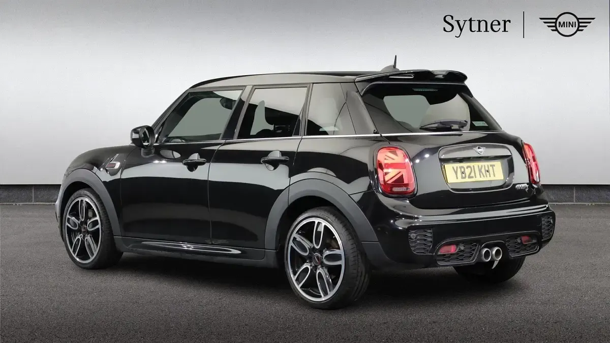 Used Mini Cooper S Sport 192 HP (141 kW) 2021 Black Hatchback