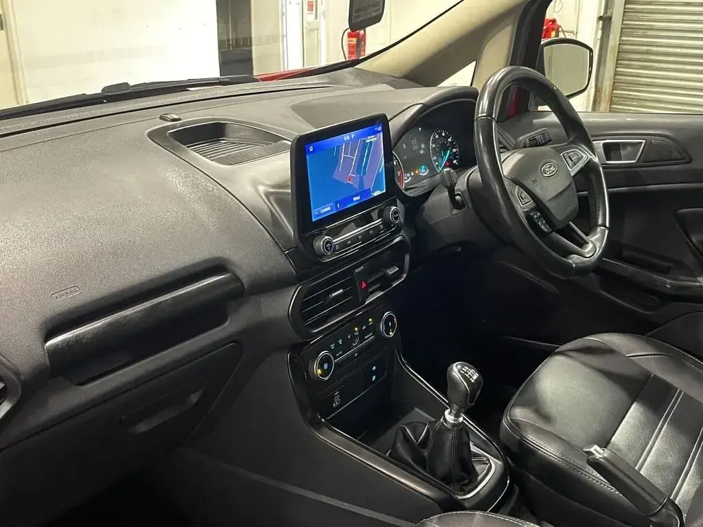 Usado Ford Ecosport Active 125 CV (91 kW) 2023 Rojo SUV