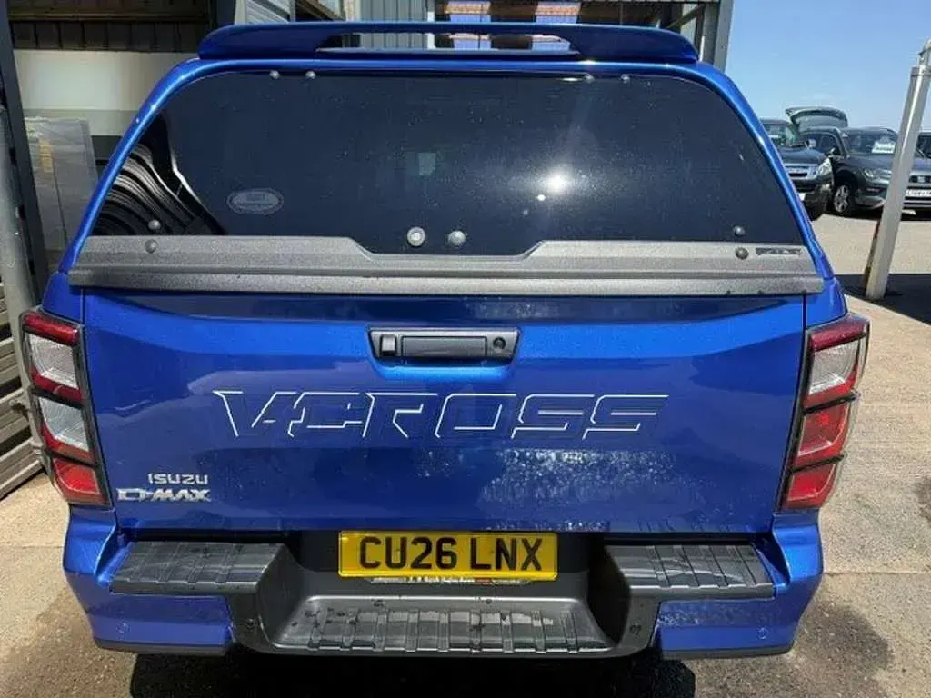 New Isuzu D-Max 2026 Blue Pickup