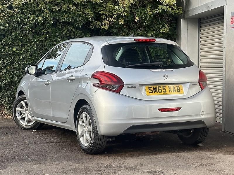 Second-hand Peugeot 208 Active 2016 Argintiu Hatchback