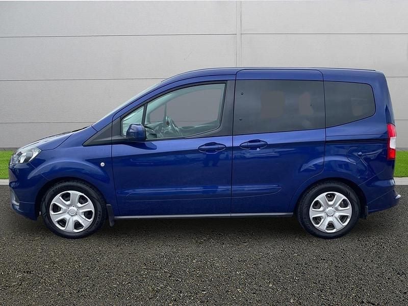 Used Ford Tourneo Courier Zetec 2019 Blue MPV