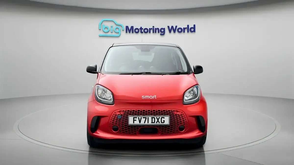 Used Smart ForFour Premium 2023 Red and black Hatchback