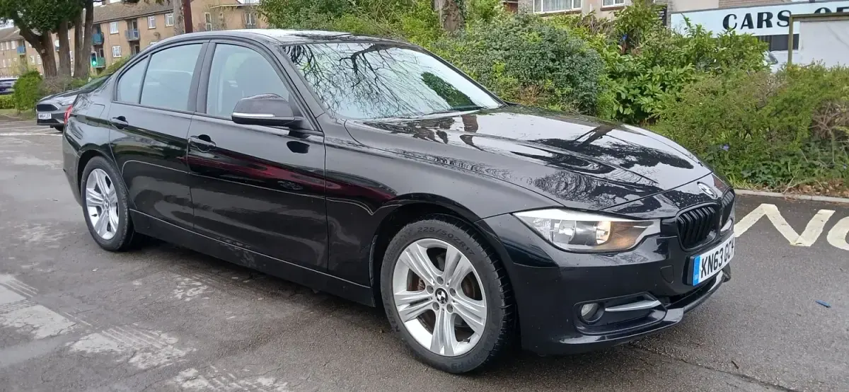 Used BMW 320 Sport Line 184 HP (135 kW) 2013 Black Sedan