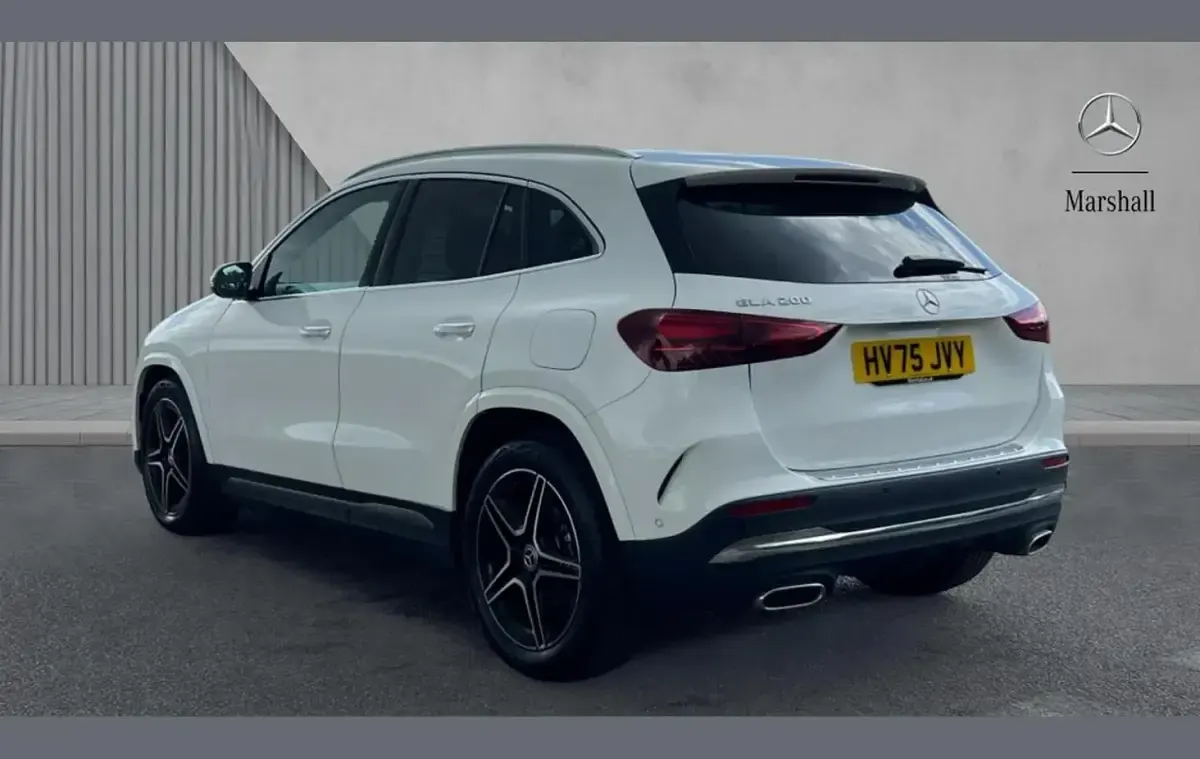 Used Mercedes GLA200 Executive 161 HP (118 kW) 2025 White SUV