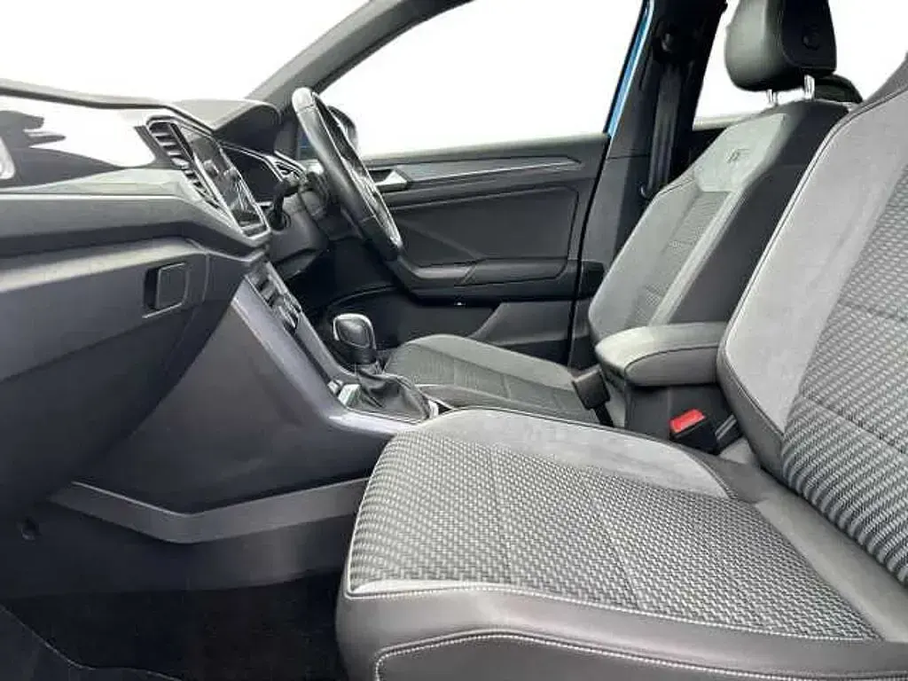 Used VW T-Roc R-line 150 HP (110 kW) 2021 Blue SUV
