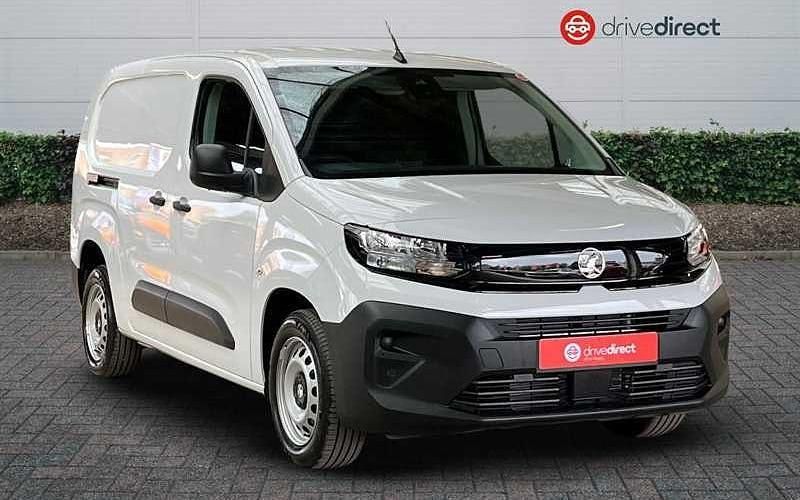 White New 2024 Vauxhall Combo S MPV | £15,245 (Super price) - Image 1/4