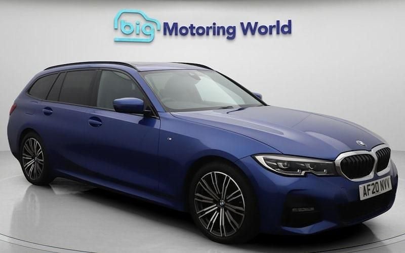 Used 2022 BMW 320 M Sport Estate | £21,000 (Good price) - Image 1/4