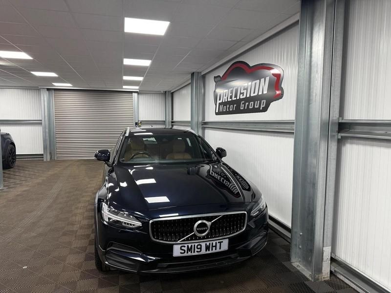 Used Volvo V90 CC 2019 Blue Estate