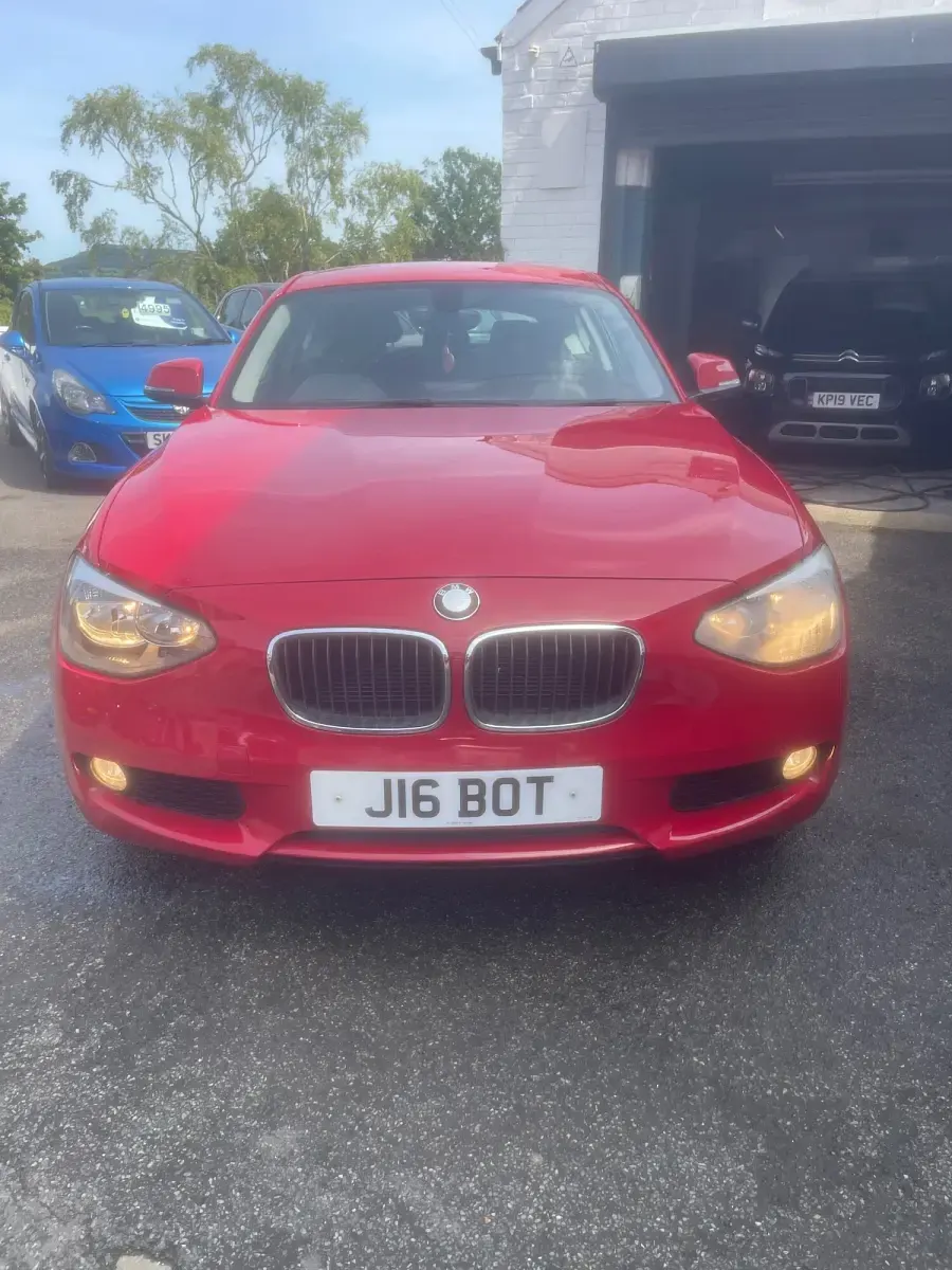 Used BMW 114 2012 Red Hatchback