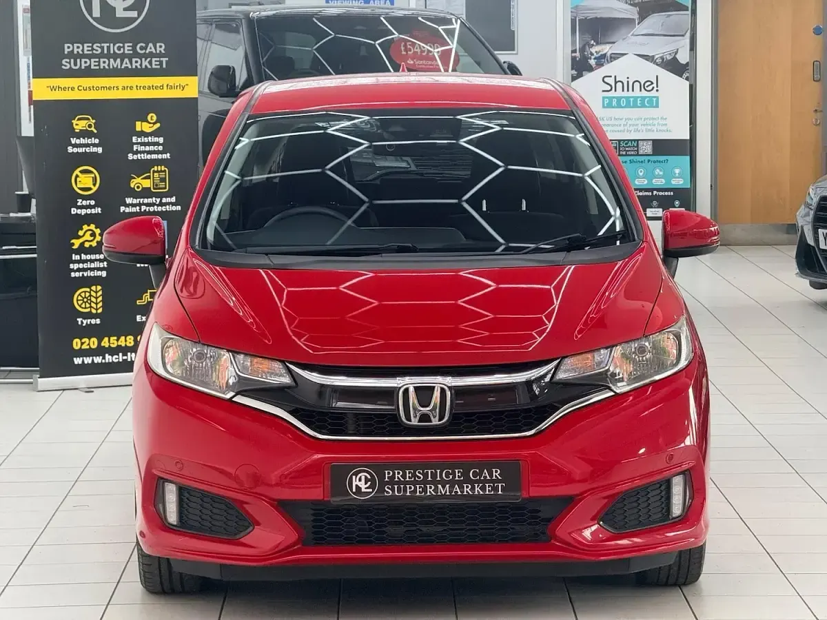 Used Honda Jazz SE 102 HP (75 kW) 2019 Red Hatchback