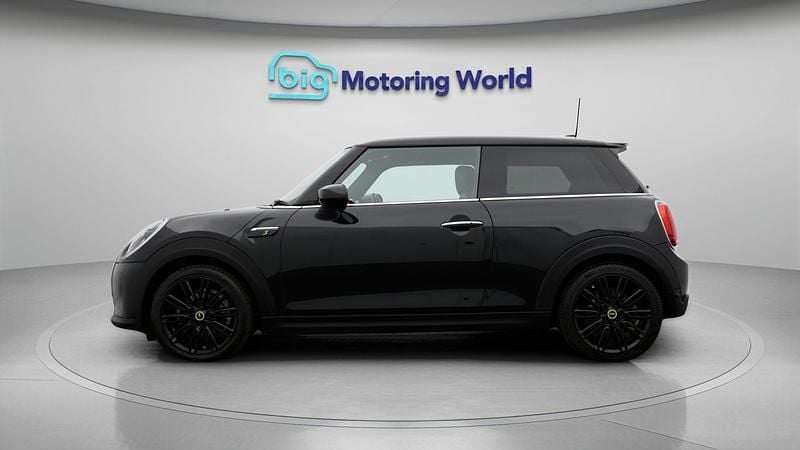 Used Mini Cooper SE Hatch 133 kW (181 HP) 2023 Hatchback