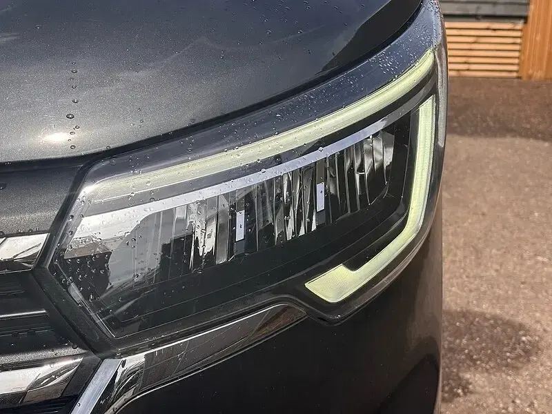 Used Renault Trafic Business 2023 Jet black MPV