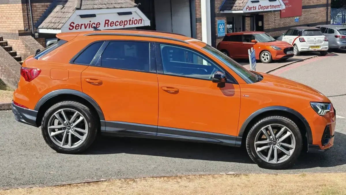 Used Audi Q3 Black Edition 245 HP (180 kW) 2022 Orange SUV