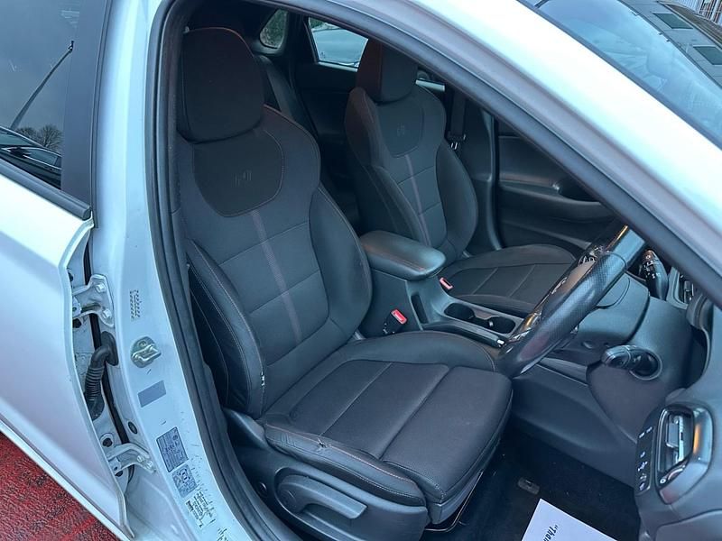 Second-hand Hyundai i30 N Line 160 CP (117 kW) 2021 Alb Hatchback