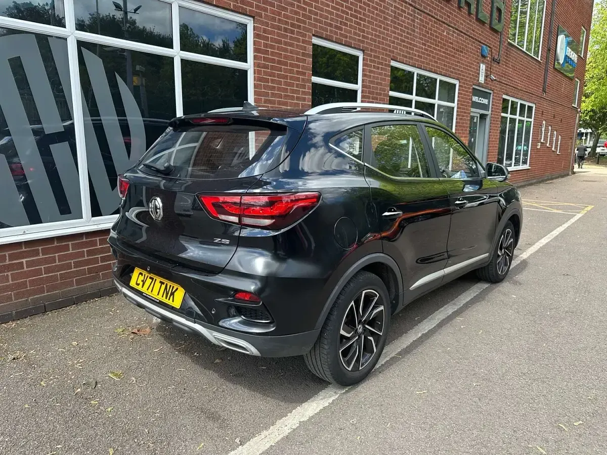 Used MG ZS Exclusive 106 HP (77 kW) 2021 Black SUV