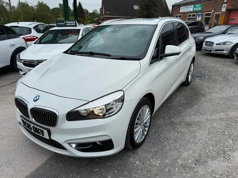 Used BMW 225 Active Tourer Luxury Line 2015 White MPV
