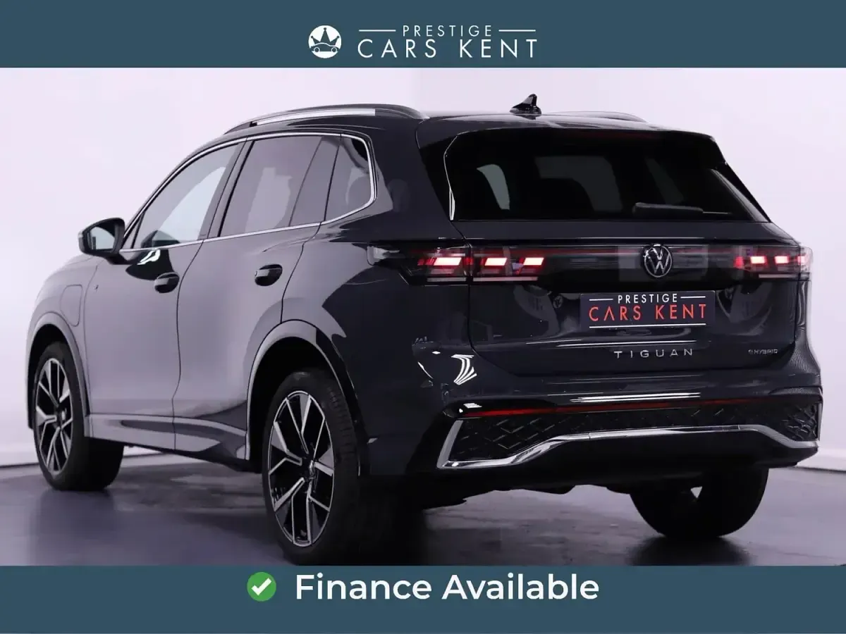 Używany VW Tiguan R-line 2025 Szary SUV