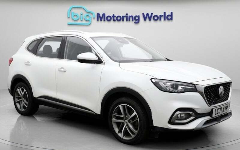White Used 2021 MG HS Exclusive SUV | £12,600 (Fair price) - Image 1/4