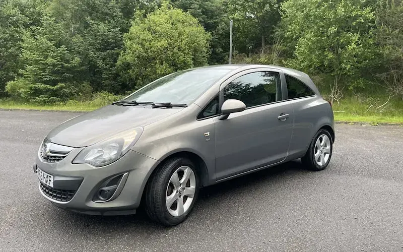 Used Vauxhall Corsa 86 HP (63 kW) 2013 Brown Hatchback