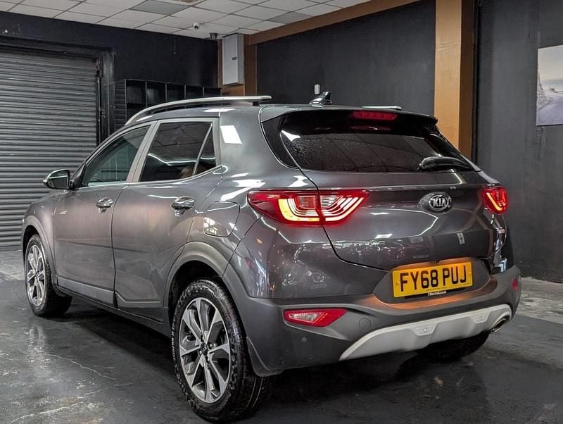 Used Kia Stonic 118 HP (86 kW) 2018 Grey SUV