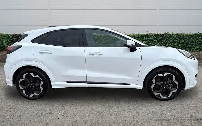Used Ford Puma Gen-E Premium 122 kW (167 HP) 2025 White SUV