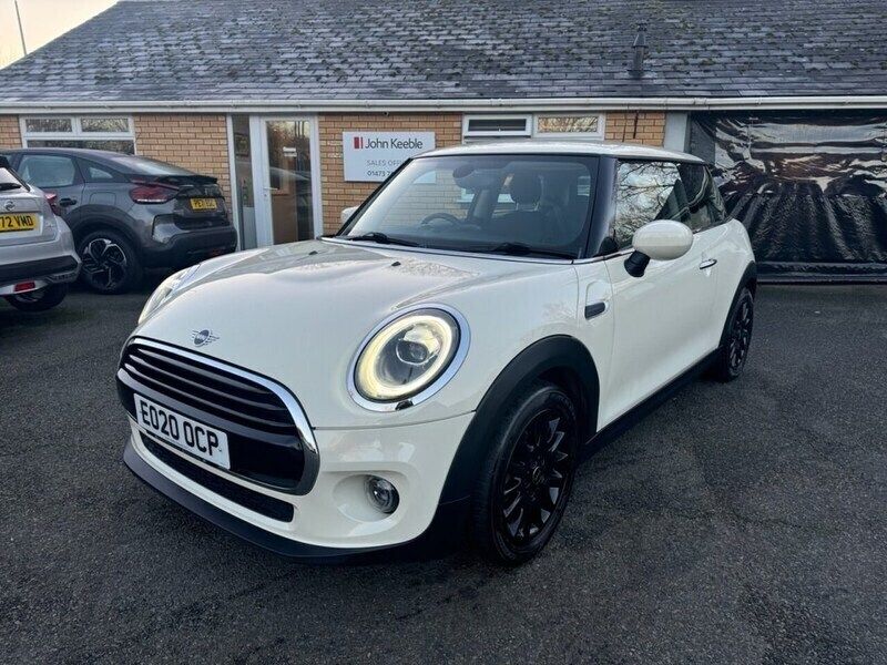 White Used 2020 Mini Cooper Classic Hatchback | £12,000 (Good price) - Image 1/4