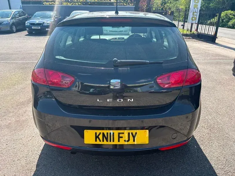 Used Seat Leon Copa 105 HP (77 kW) 2011 Black Hatchback