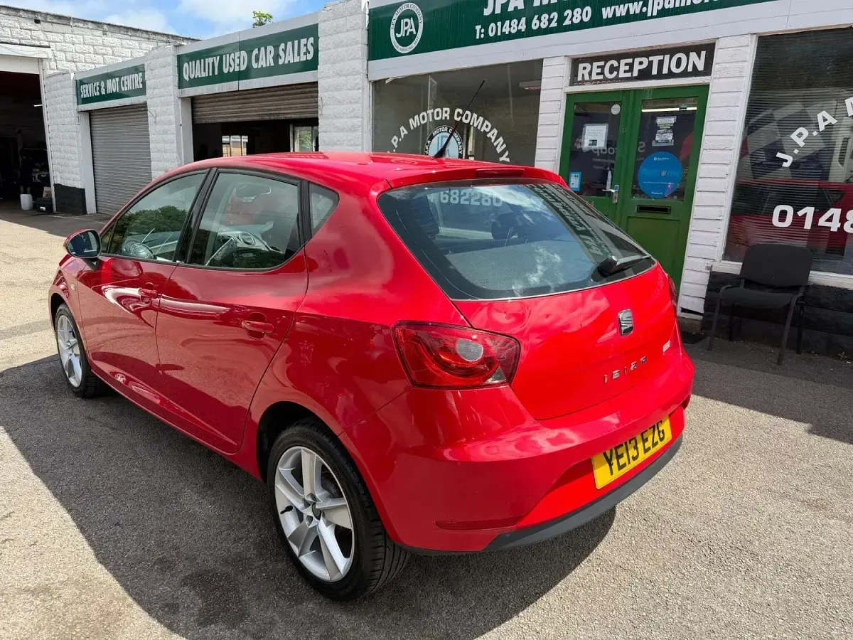 Used Seat Ibiza 85 HP (62 kW) 2013 Red Hatchback