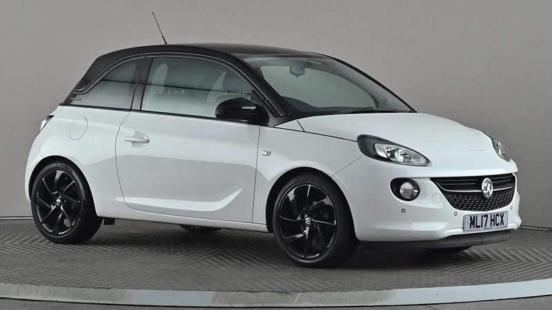 Used Vauxhall Adam 70 HP (51 kW) 2017 White Hatchback