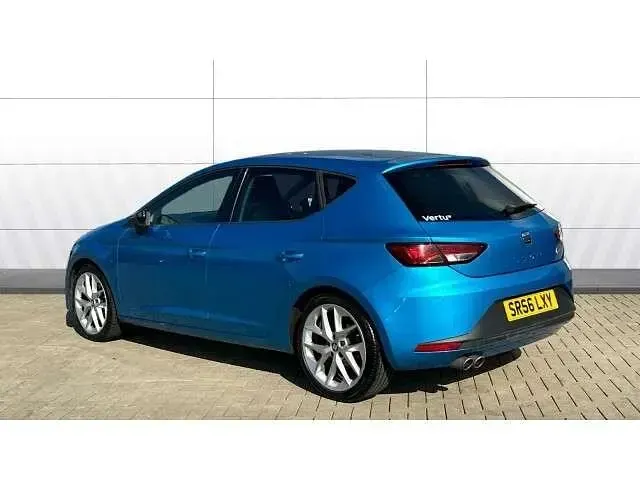 Begagnad Seat Leon FR 150 HK (110 kW) 2016 Blå Halvkombi