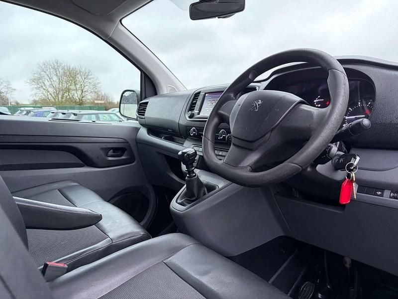 Used Peugeot Expert 2017 White Van