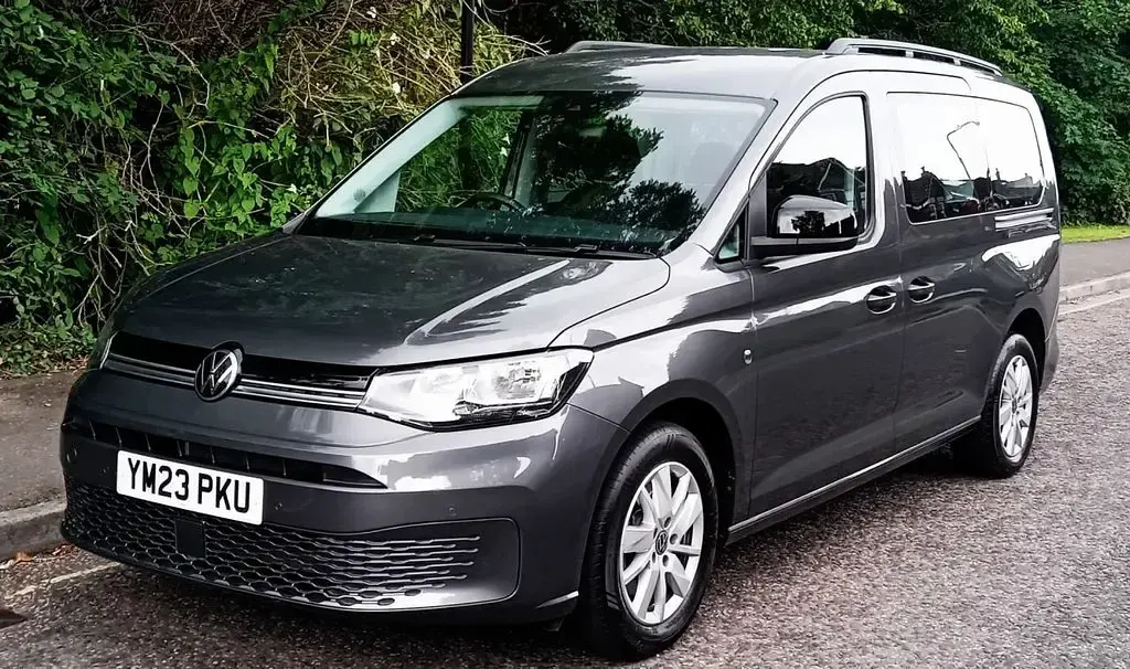 Used VW Caddy Maxi S 122 HP (89 kW) 2023 Grey MPV