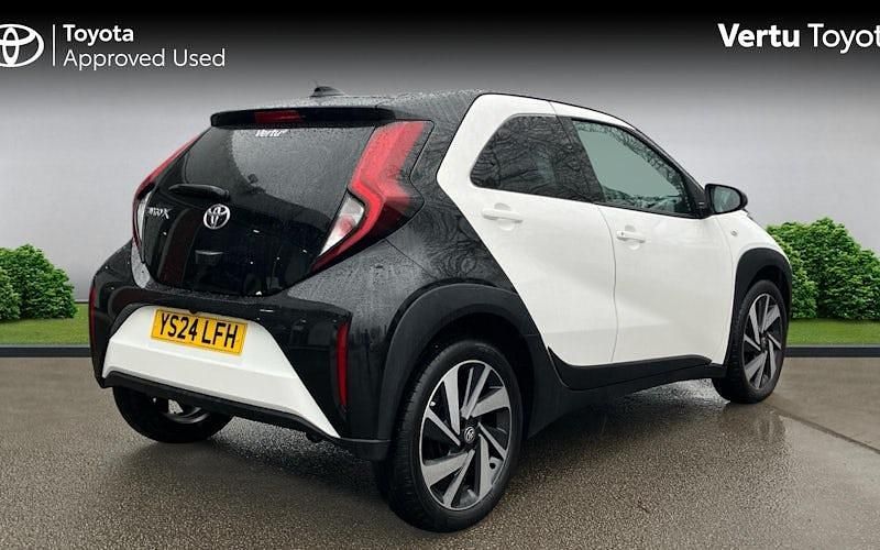 Used Toyota Aygo X 72 HP (52 kW) 2025 SUV
