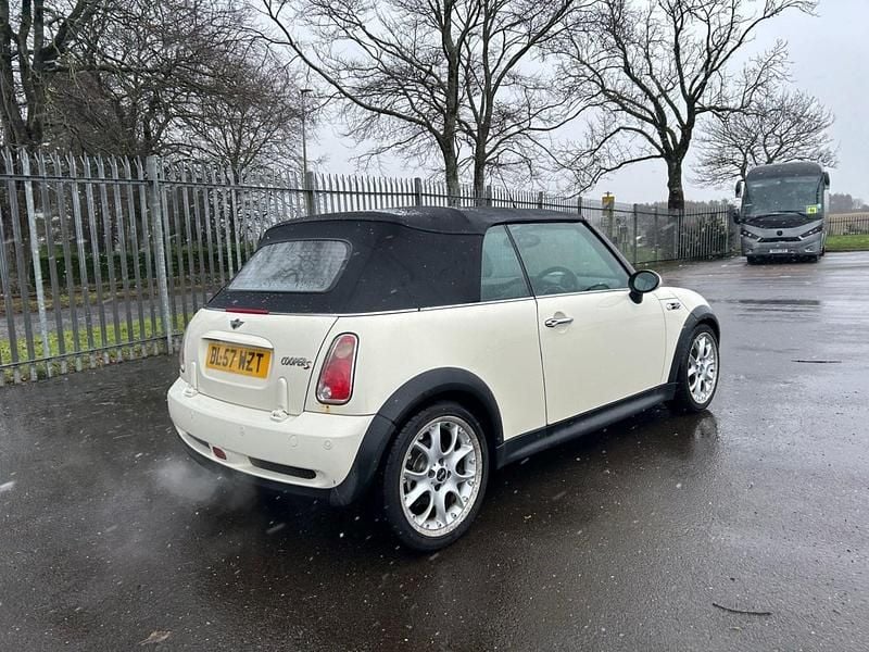 Używany Mini Cooper S Cabriolet 2008 Biały Kabriolet