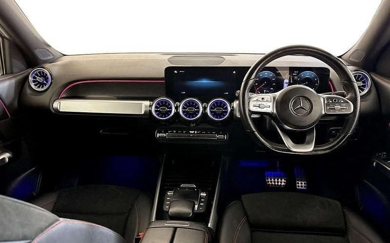 Used Mercedes GLB200 AMG Line Premium 163 HP (119 kW) 2023 SUV