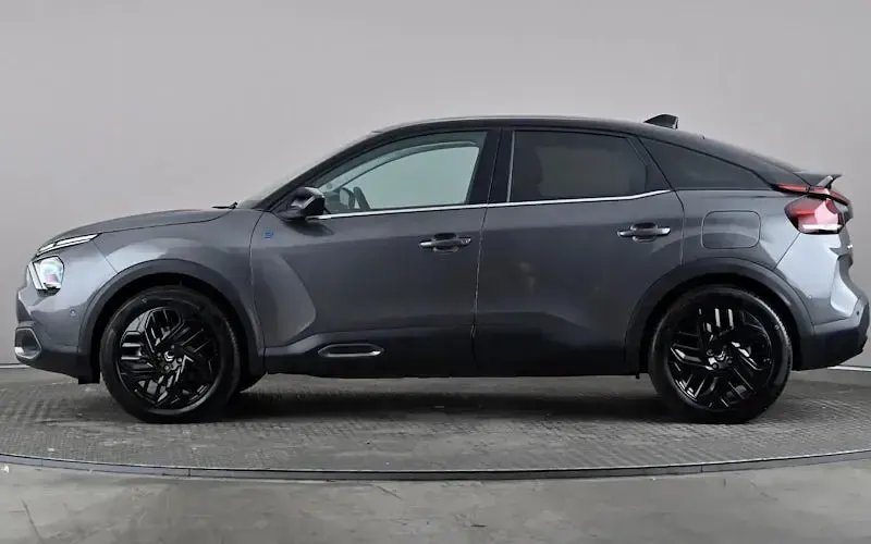 Used Citroën e-C4 100 kW (136 HP) 2024 Hatchback